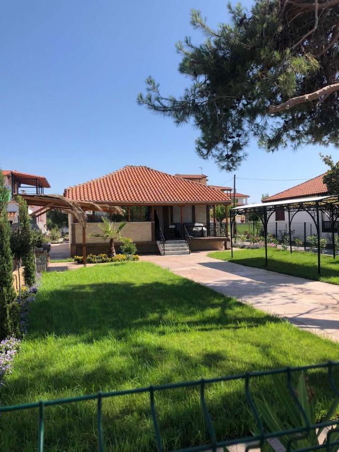 Guest House Costa 2 Karianí المظهر الخارجي الصورة