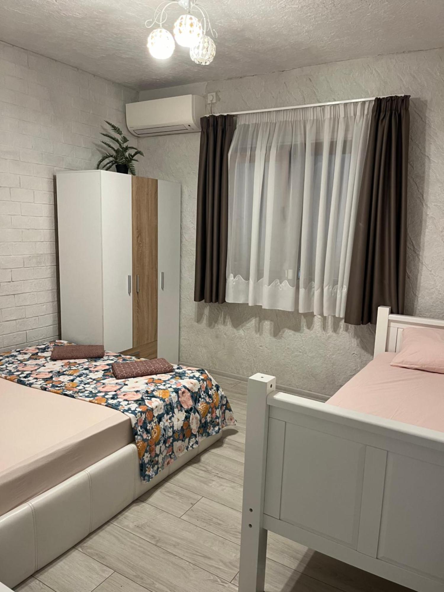 Guest House Costa 2 Karianí المظهر الخارجي الصورة